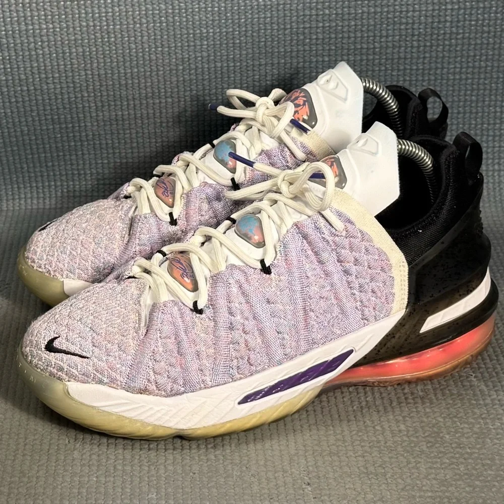 Nike LeBron XVIII‎ 18 ‘Graffiti’ Basketball Shoes CW2760-900 Big Kid Size 6Y